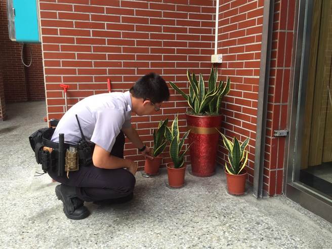 1040911預防登革熱 新北警分局動起來(圖示)