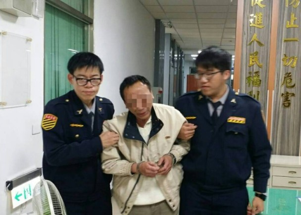 1050307老毒蟲眼神露餡　中和警攔查逮人(圖示)