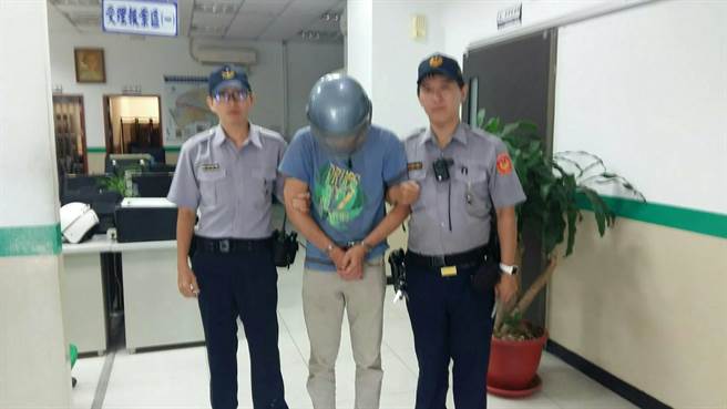 1050713不給賒就用偷 警迅速到場逮竊嫌(圖示)
