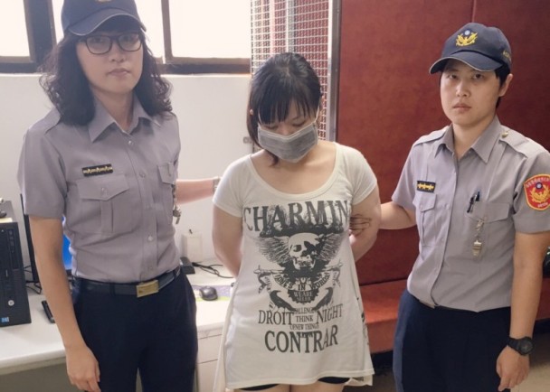 1050625毒蟲攜大量安毒逛大街 資深副所長一眼看破(圖示)