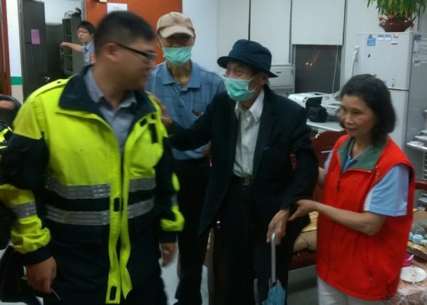 1051010為了1包葡萄乾　百歲翁搭車6小時迷路(圖示)