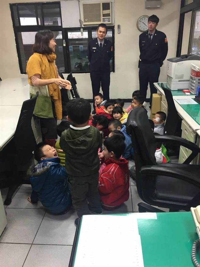 幼兒園學畫警局 派出所觀摩初體驗