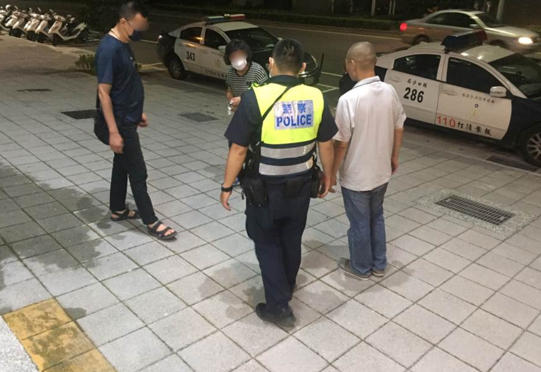 身障男出門卻忘了回家的路，林口警急協尋助返家團圓